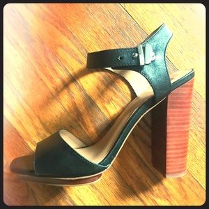 Dolce Vita Platform Heals Size 9